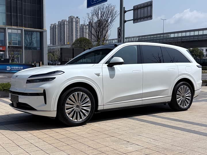 Фото 1 - Nio Onvo L90