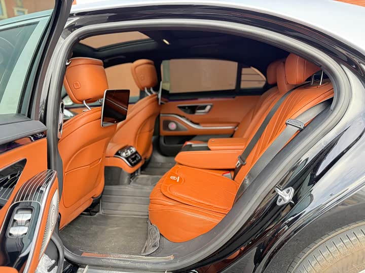 Фото 7 - Mercedes-Benz S-Class