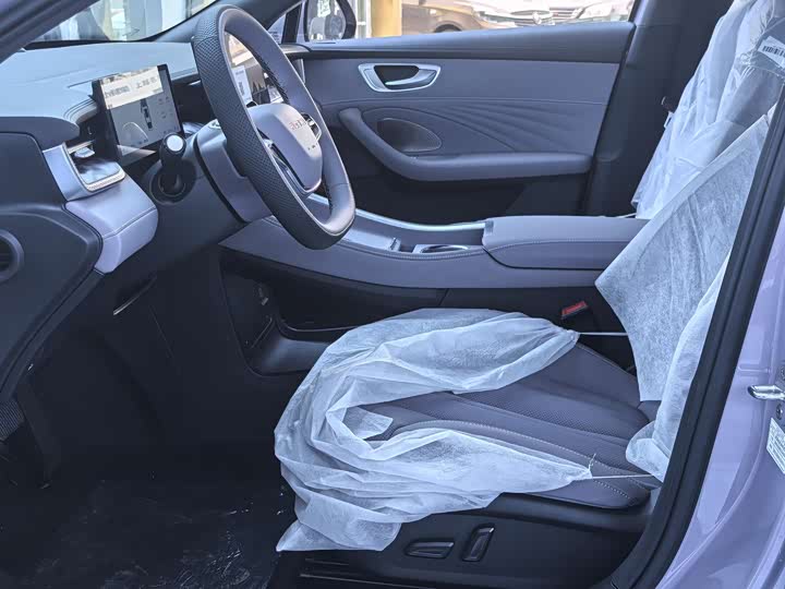 Фото 9 - Roewe M7 DMH