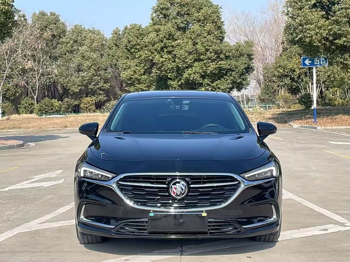 Фото 2 - Buick LaCrosse