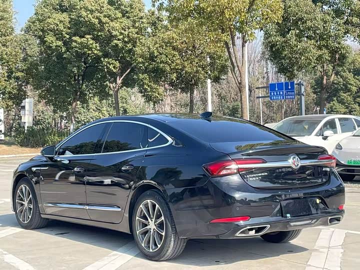 Фото 9 - Buick LaCrosse