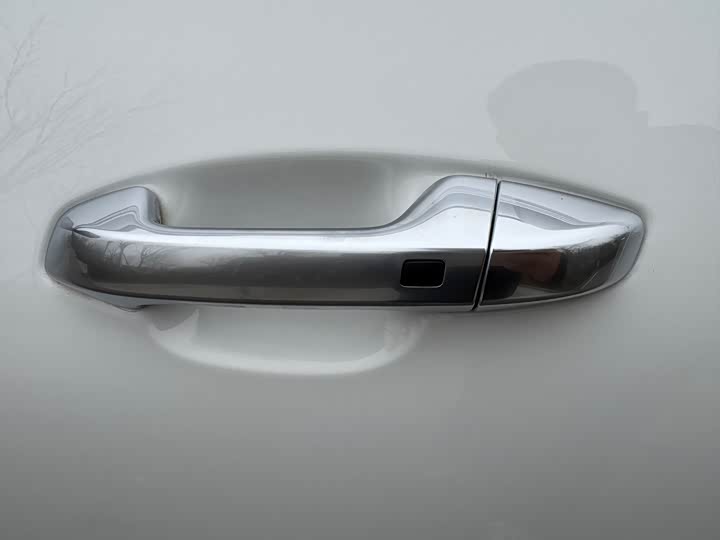 Фото 3 - Kia KX3