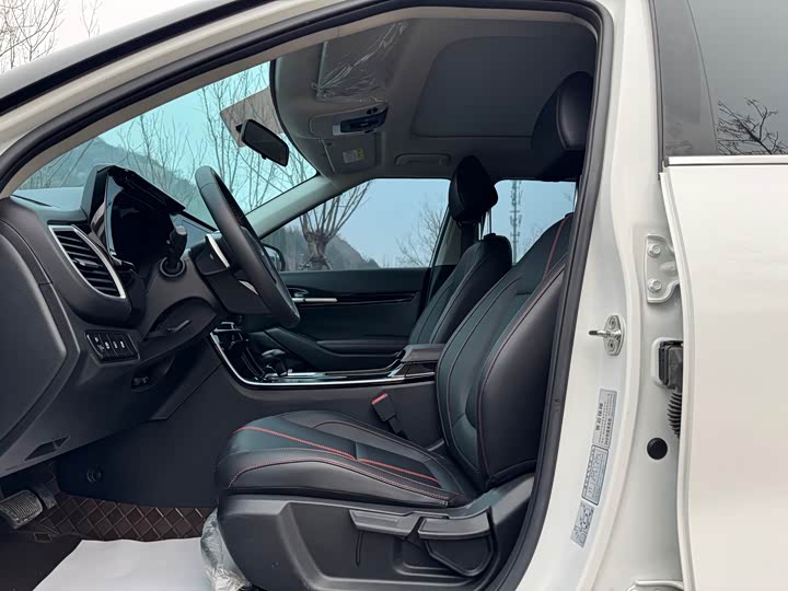 Фото 7 - Kia KX3