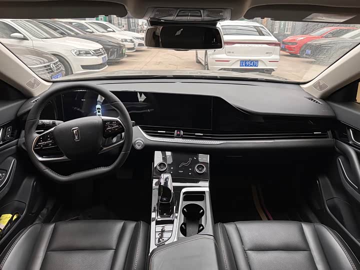 Фото 5 - Bestune B70