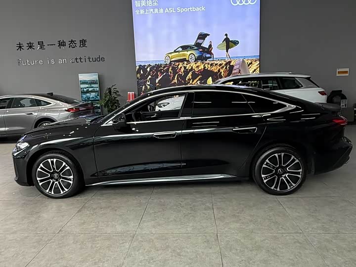 Фото 3 - Audi A5L Sportback