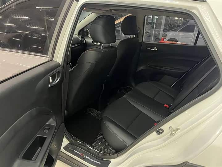 Фото 9 - Kia KX1