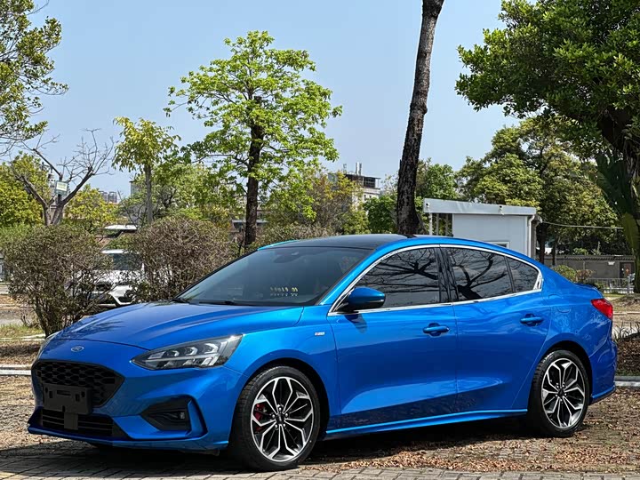 Photo 3 - Ford Focus