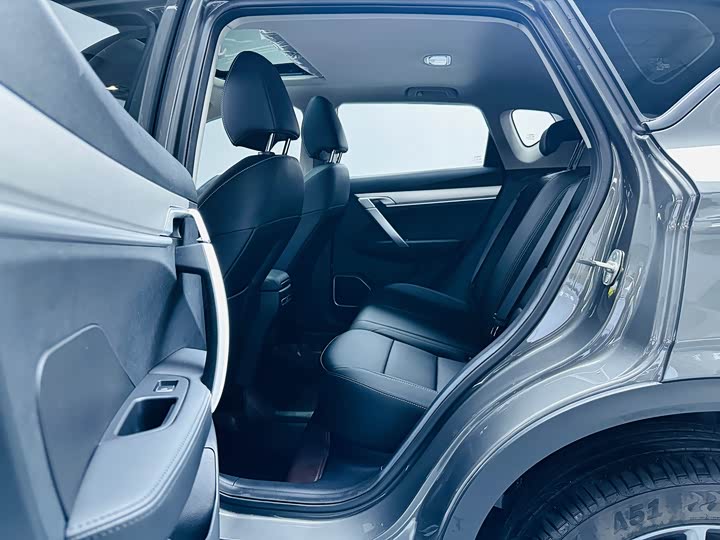 Photo 7 - Geely Coolray