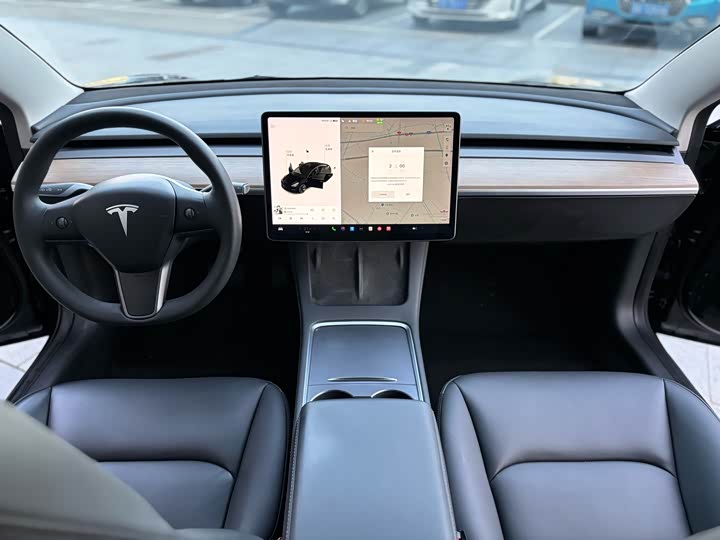 Фото 5 - Tesla Model 3