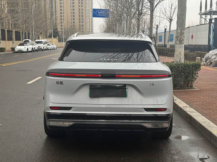 Фото 5 - Zeekr 7X