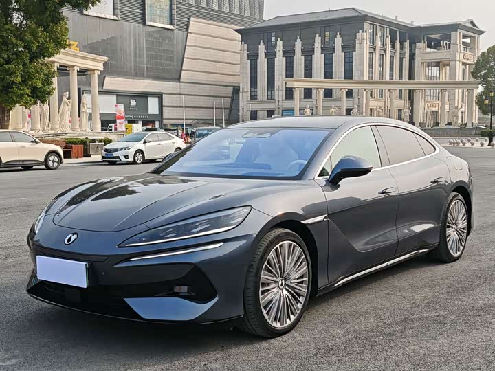 Фото 1 - Denza Z9