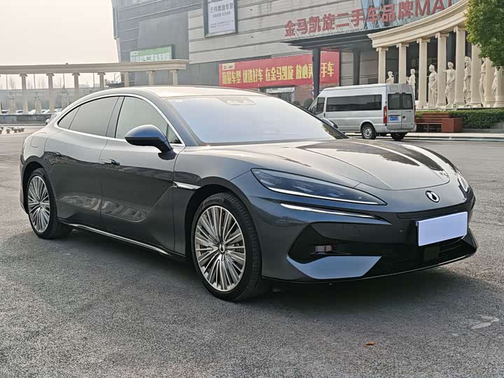 Фото 3 - Denza Z9