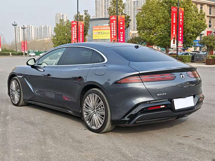 Фото 6 - Denza Z9