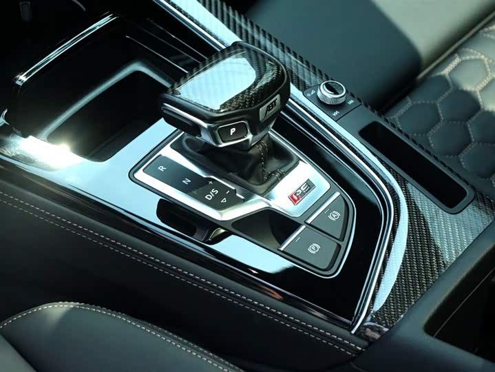 Фото 8 - Audi RS 4