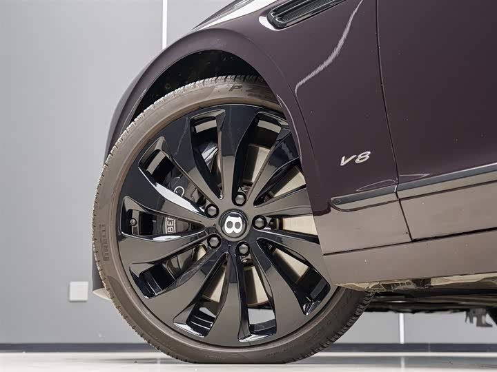 Фото 6 - Bentley Flying Spur