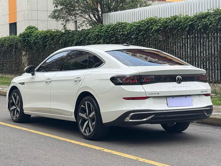 Photo 3 - Volkswagen Lamando L