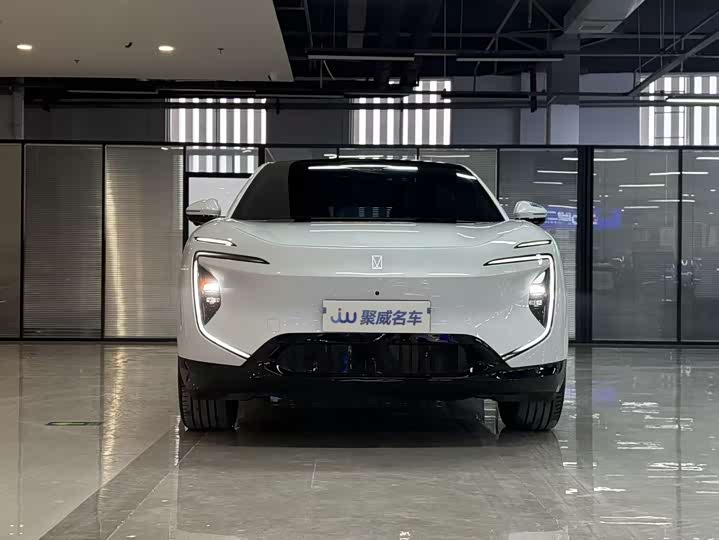 Фото 2 - Avatr 07