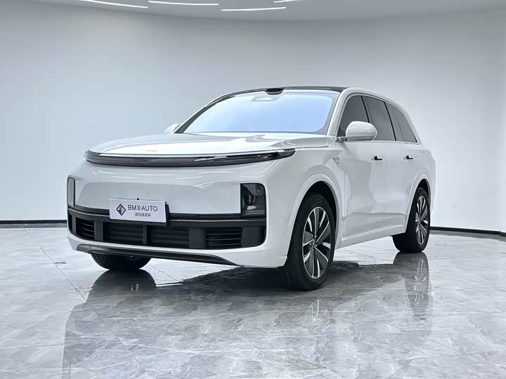 Фото 1 - LiXiang L8