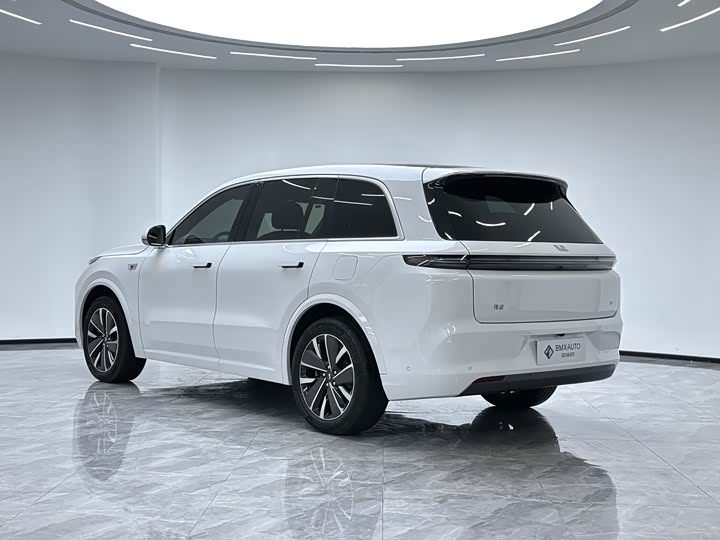 Фото 6 - LiXiang L8