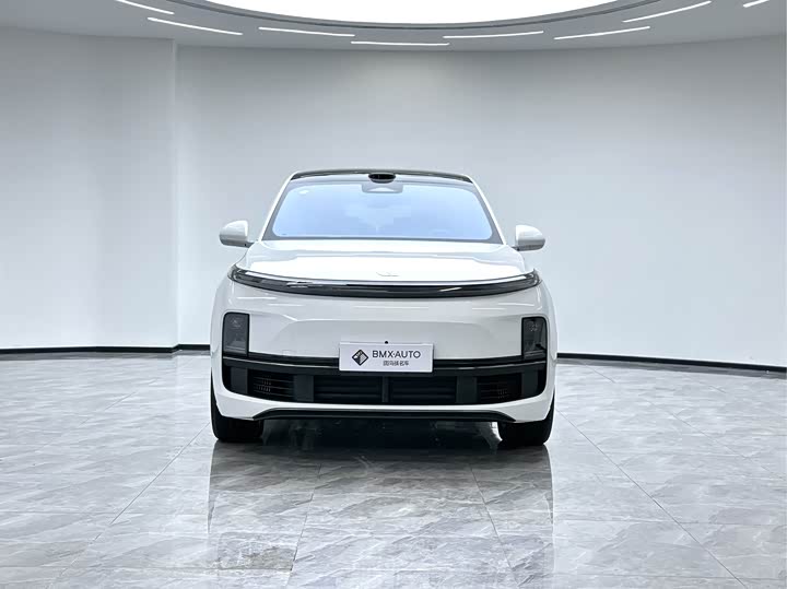 Фото 7 - LiXiang L8