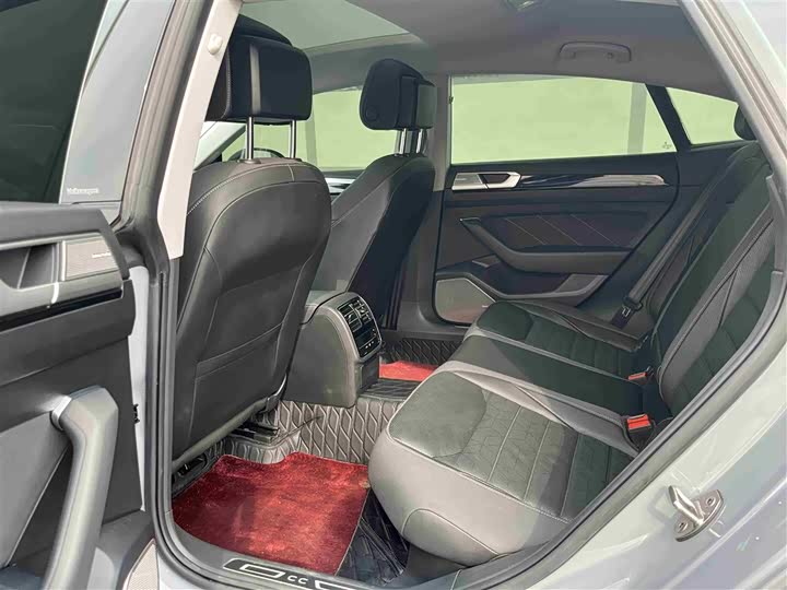 Фото 9 - Volkswagen CC