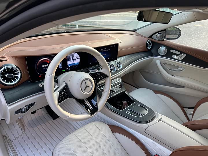 Фото 4 - Mercedes-Benz E-Class Hybrid