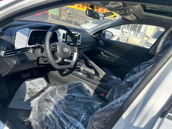 Фото 3 - Hyundai Elantra N line