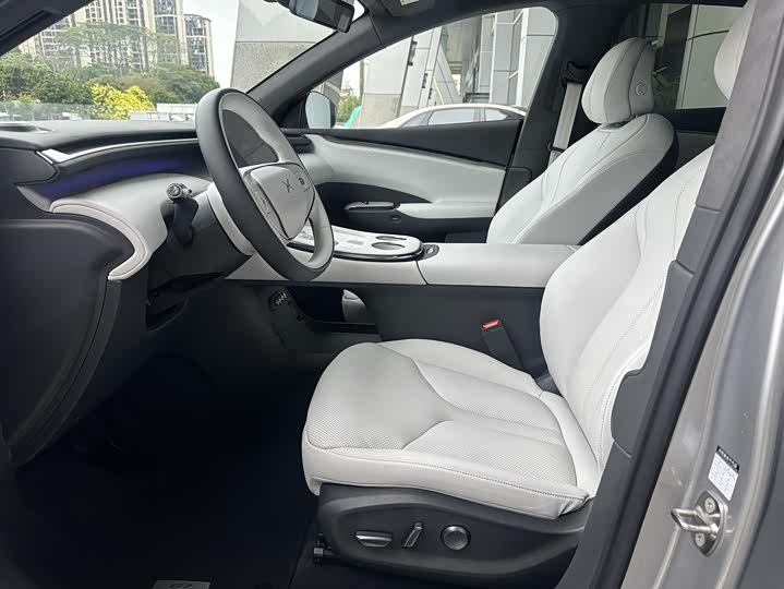 Фото 4 - XPeng G7