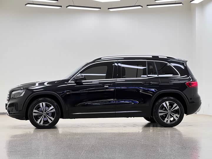 Фото 4 - Mercedes-Benz GLB-Class