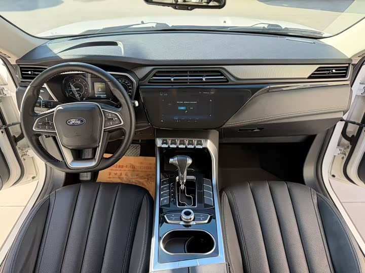 Фото 9 - Ford Territory