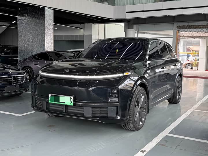 Фото 1 - LiXiang L7