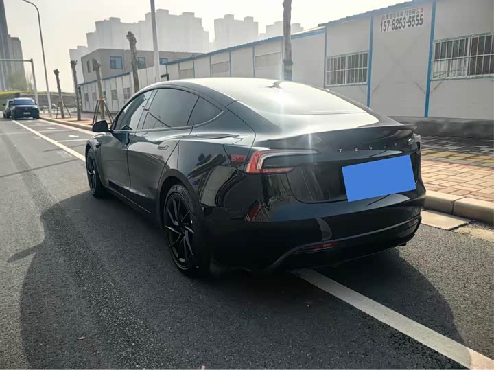 Photo 6 - Tesla Model 3