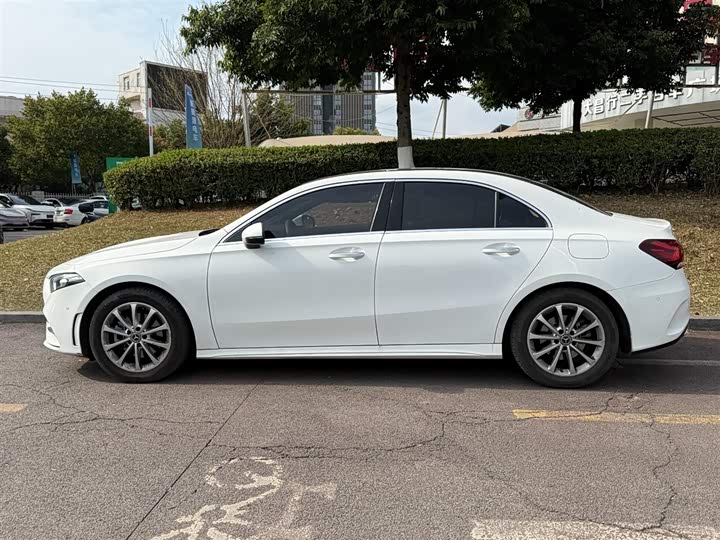 Фото 3 - Mercedes-Benz A-Class