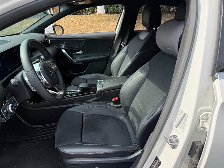 Фото 8 - Mercedes-Benz A-Class