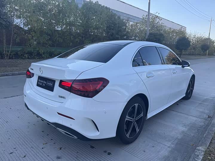 Фото 4 - Mercedes-Benz A-Class