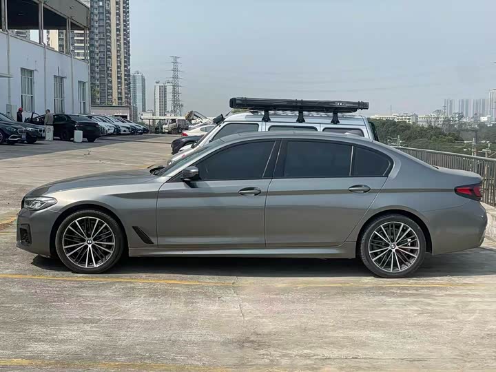 Фото 3 - BMW 5 Series