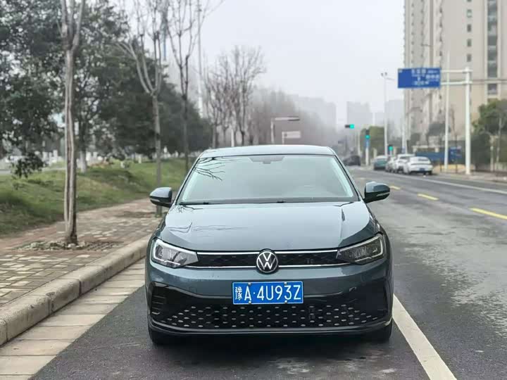 Фото 3 - Volkswagen Lavida