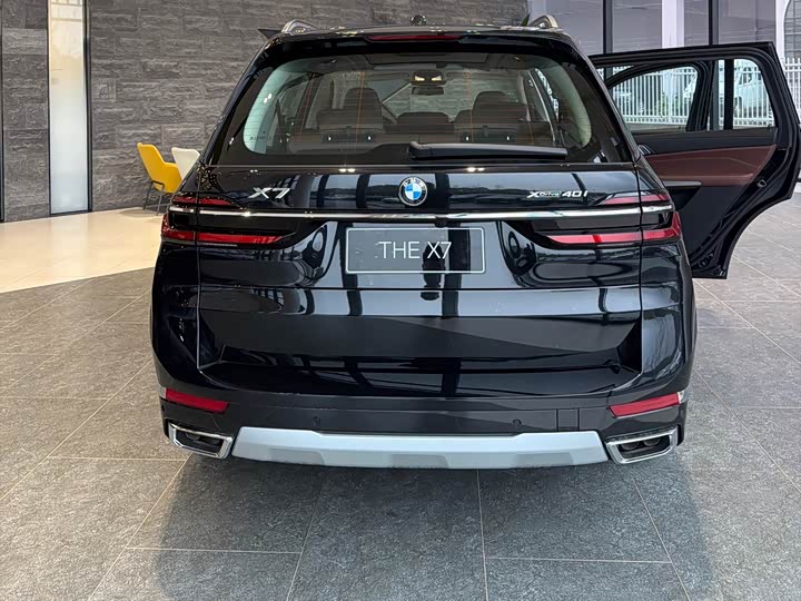 Фото 8 - BMW X7