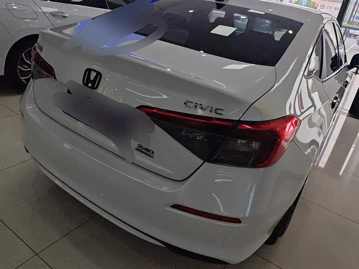 Фото 3 - Honda Civic