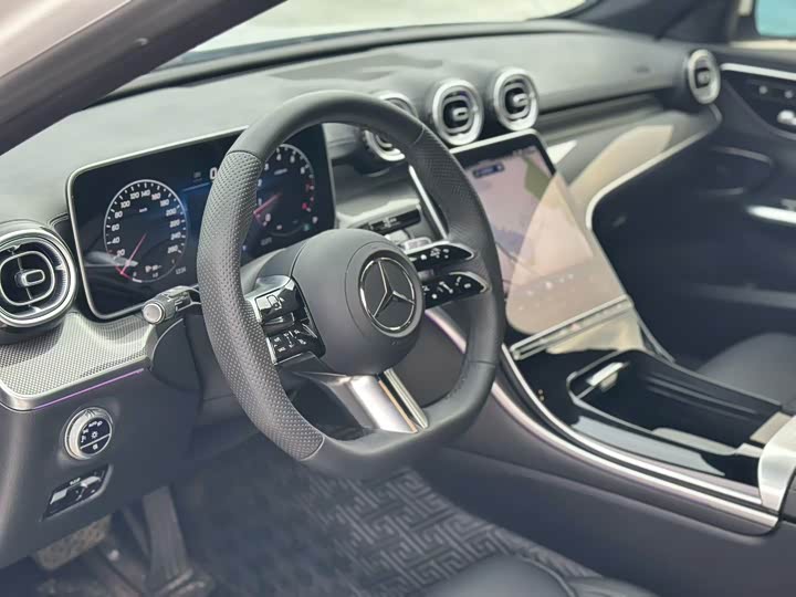 Фото 4 - Mercedes-Benz C-Class