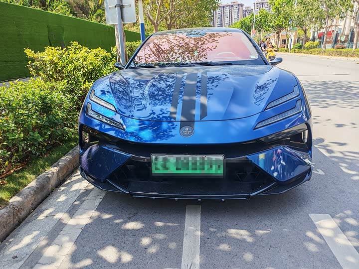 Фото 1 - Lotus Emeya