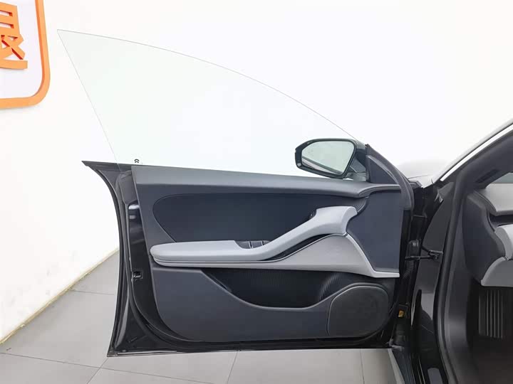 Фото 8 - Nio ET5T