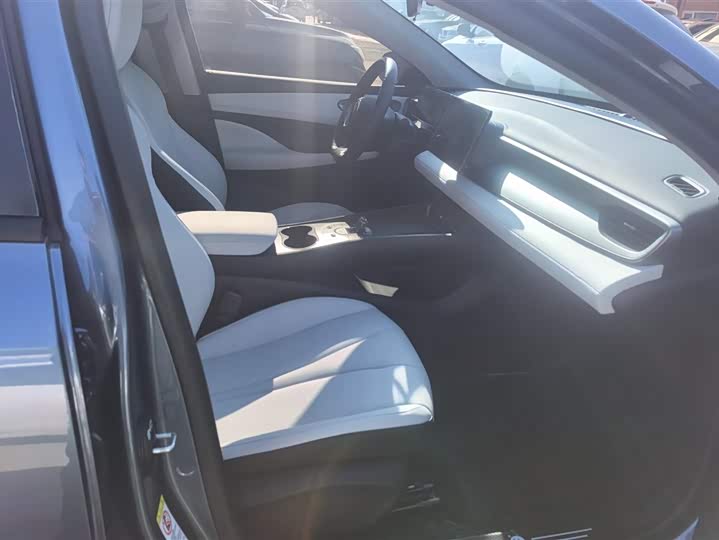 Фото 8 - BYD Seal 05 DM-i Hybrid