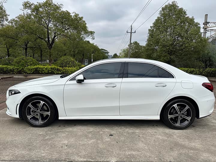 Фото 5 - Mercedes-Benz A-Class