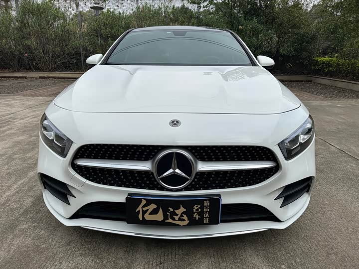 Фото 7 - Mercedes-Benz A-Class