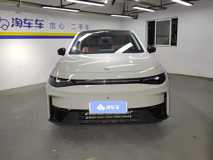 Фото 2 - Leapmotor C10