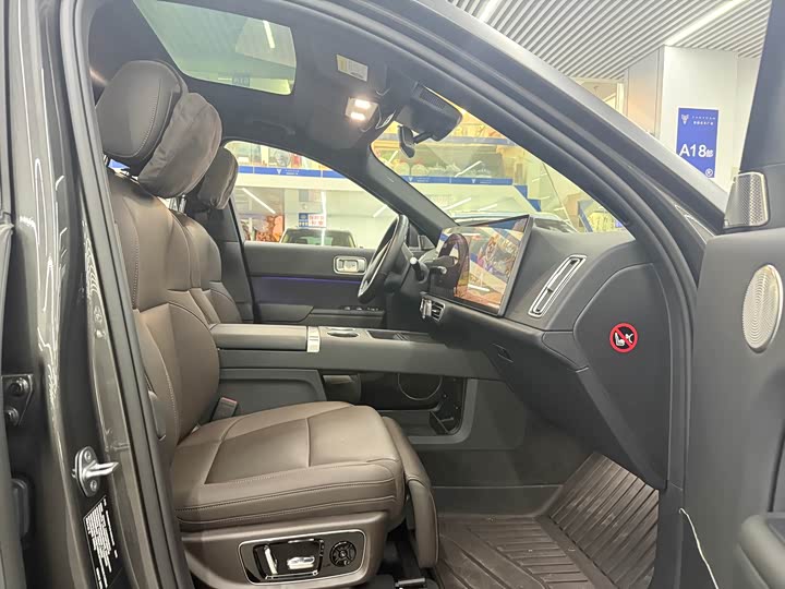 Фото 9 - LiXiang L8