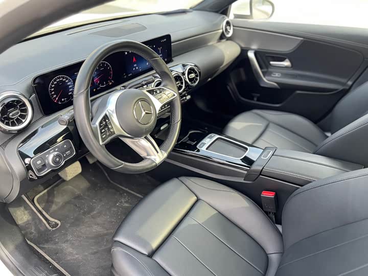 Фото 2 - Mercedes-Benz A-Class