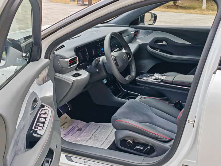 Фото 5 - BAIC Arcfox Alpha S