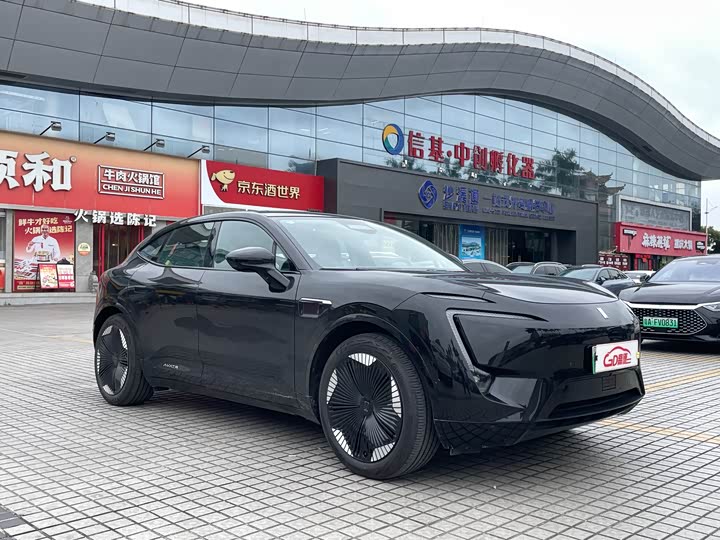 Фото 3 - Avatr 11